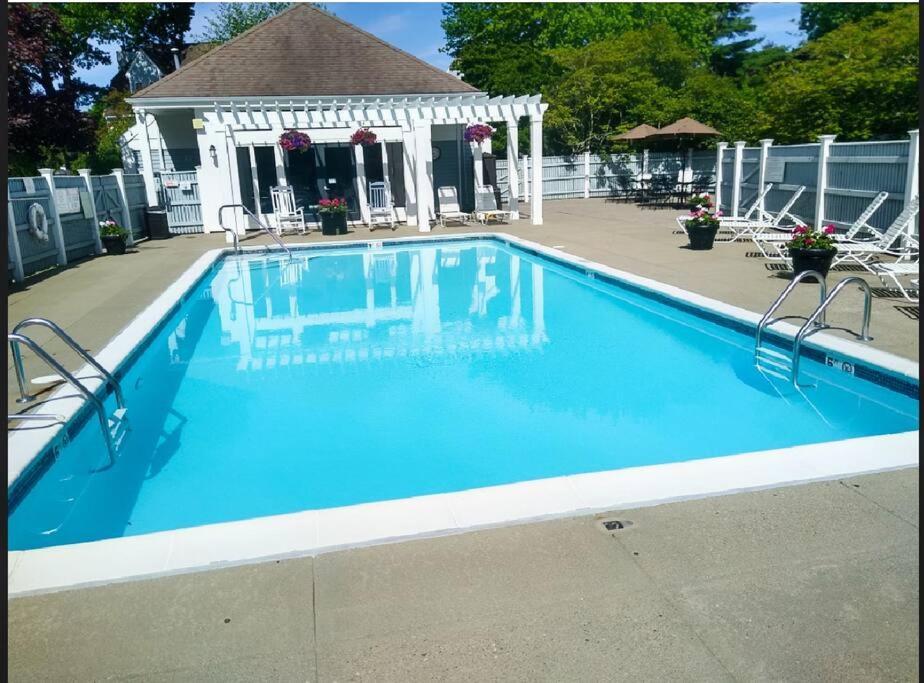 Cozy French Style Villa- 3 Bed-Casino-Pools-Jacuzzi Норидж Экстерьер фото